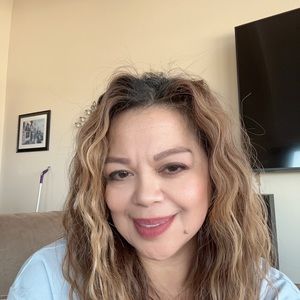 Meet your Posher, Mel